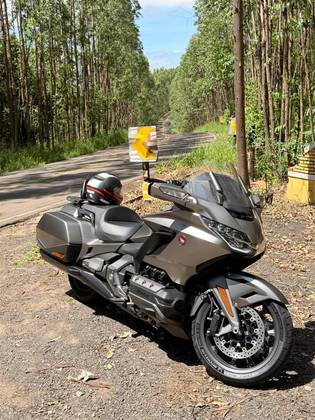 HONDA GL 1800 GOLD WING 